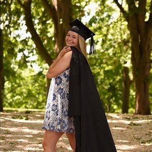 Meet your Posher, Becca